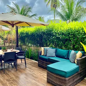 Apto Beira Mar Terreo Com Area Gourmet De Muro Alto Apartamento